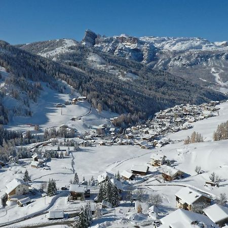 Hotel Conturines سان كاسيانو المظهر الخارجي الصورة