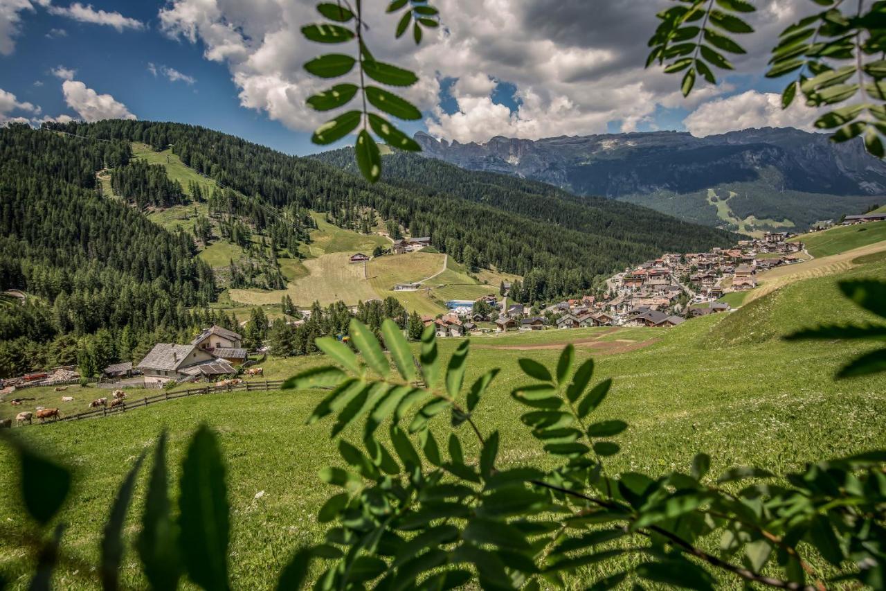 Hotel Conturines سان كاسيانو المظهر الخارجي الصورة