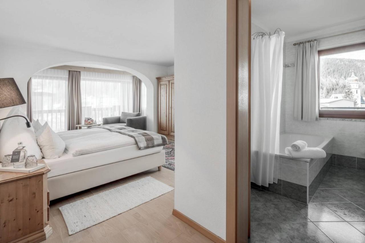 Hotel Conturines سان كاسيانو المظهر الخارجي الصورة