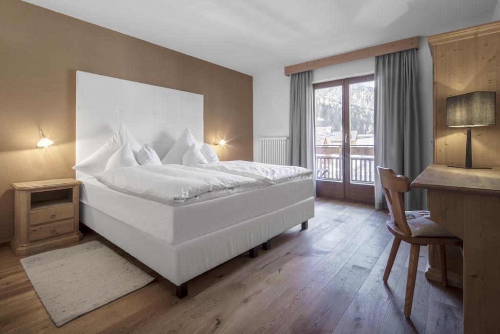 Hotel Conturines سان كاسيانو المظهر الخارجي الصورة